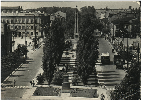 Widokówka pl. Kościuszki lata 60-te XX wieku
